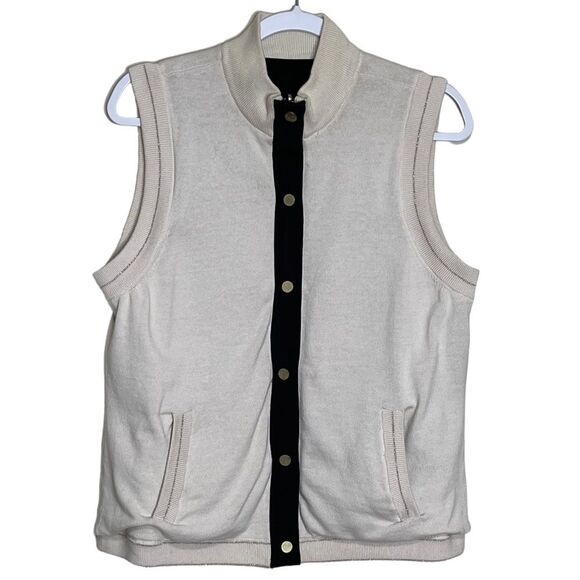 Chico’s Zenergy Reversible Roxy Rib Vest Zip Up Snap Button Athleisure Size M - Picture 2 of 16